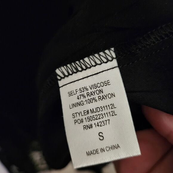 May & July Long Sleeve Lace Trim and Lace Arm Black Lined Dress Size Small - Picture 8 of 8